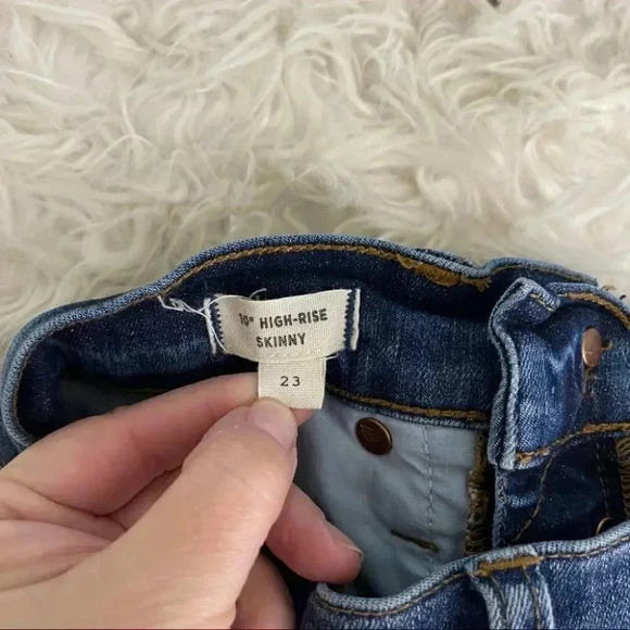 Madewell 10" High-Rise Skinny Jeans: Drop-Hem Edition Size 23 - Picture 3 of 8